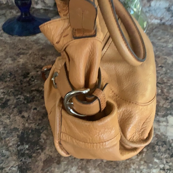 B Makowsky Leather Shoulder Bag - Picture 7 of 10